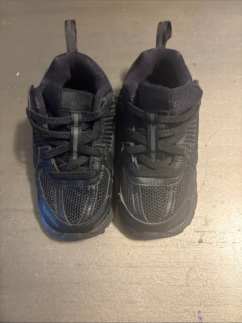 Nike Kids Black Low-Top Sneakers
